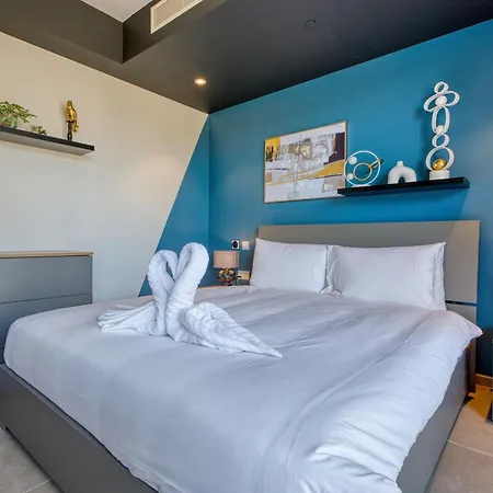 The Official Mercury Suites, With Access To Pool By 360 Estates * San Ġiljan