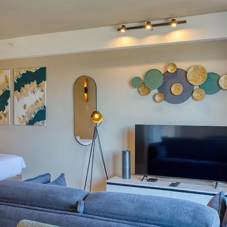 The Official Mercury Suites, With Access To Pool By 360 Estates Apartment San Ġiljan