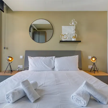 The Official Mercury Suites, With Access To Pool By 360 Estates San Ġiljan