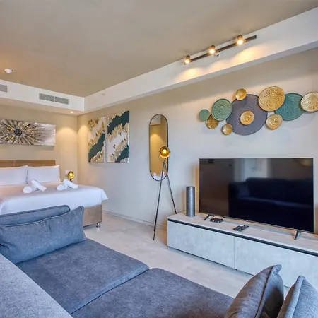 The Official Mercury Suites, With Access To Pool By 360 Estates * San Ġiljan